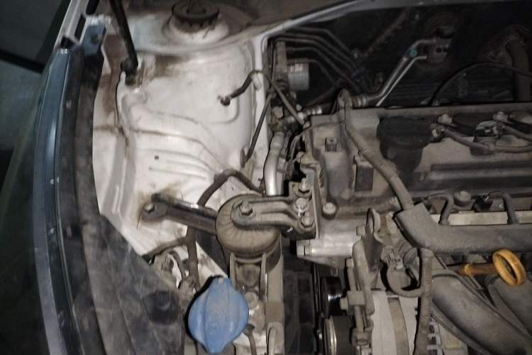 Used Kia KX Cross 2017 1.4L AT GLS Engine Bay Right