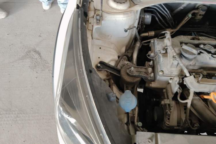 Used Kia KX Cross 2017 1.4L AT GLS Engine Bay Right
