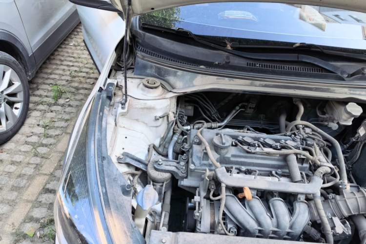 Used Kia KX Cross 2017 1.4L MT GLS Engine Bay Right