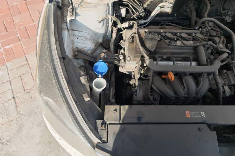 Used Kia KX Cross 2017 1.4L MT GLS Engine Bay Right