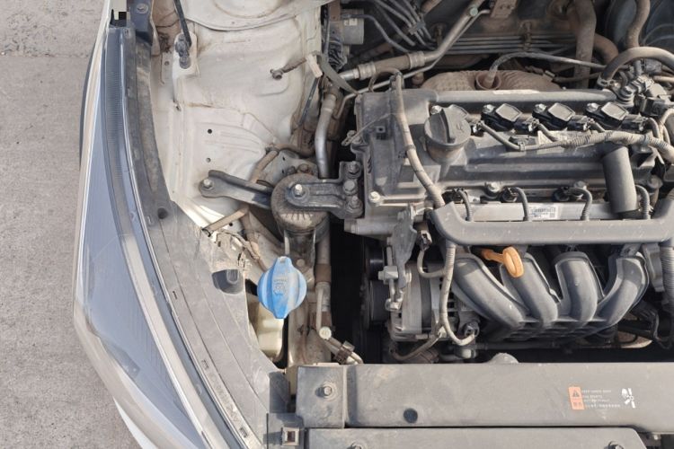 Used Kia KX Cross 2017 1.4L MT GLS Engine Bay Right