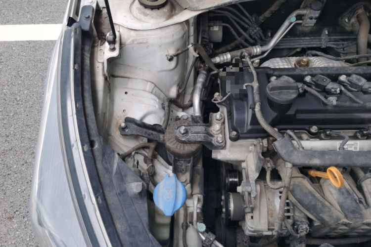 Used Kia KX Cross 2017 1.4L AT GLS Engine Bay Right