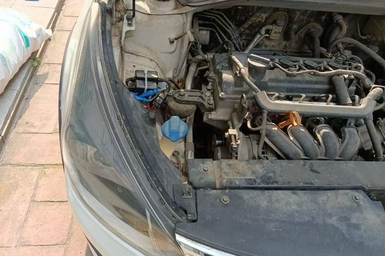 Used Kia KX Cross 2017 1.4L AT GLS Engine Bay Right