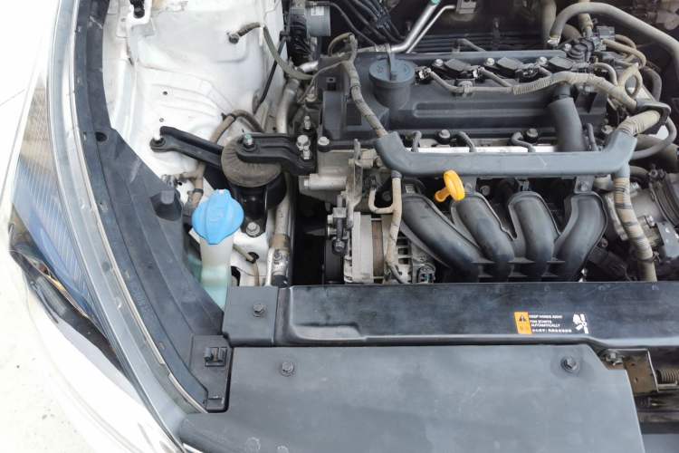 Used Kia KX Cross 2017 1.4L AT GLS Engine Bay Right