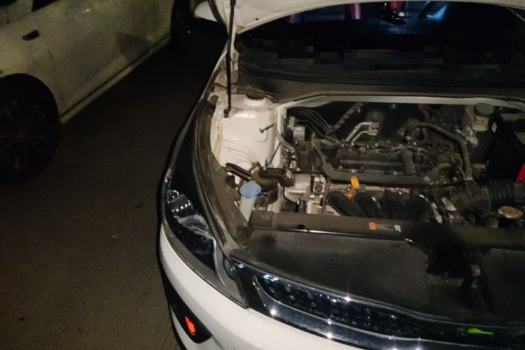 Used Kia KX Cross 2017 1.4L AT GLS Engine Bay Right