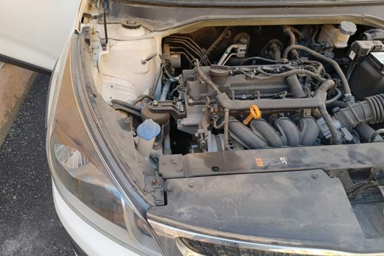 Used Kia KX Cross 2017 1.4L AT GLS Engine Bay Right