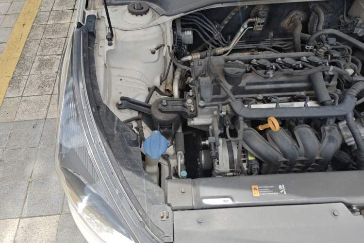 Used Kia KX Cross 2017 1.4L AT GLS Engine Bay Right