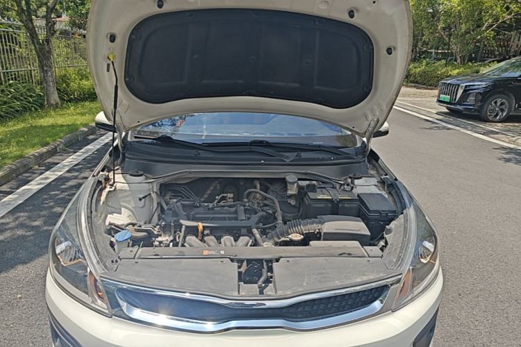 Used Kia KX Cross 2017 1.4L AT GLS Engine Bay