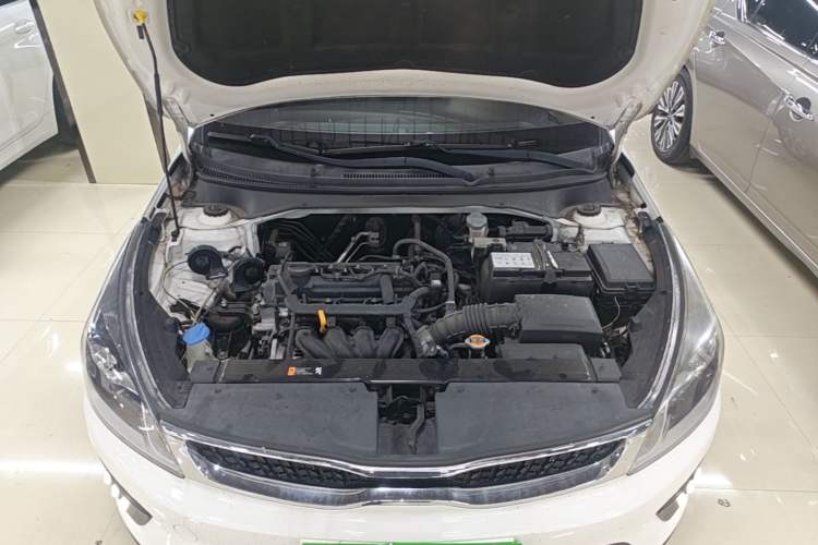 Used Kia KX Cross 2017 1.4L AT GLS Engine Bay
