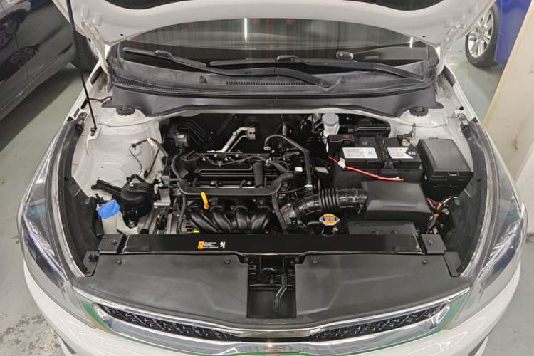 Used Kia KX Cross 2017 1.4L AT GLS Engine Bay