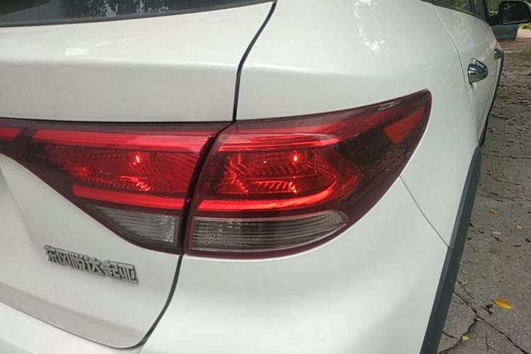 Used Kia KX Cross 2017 1.4L AT GLS Exterior 1