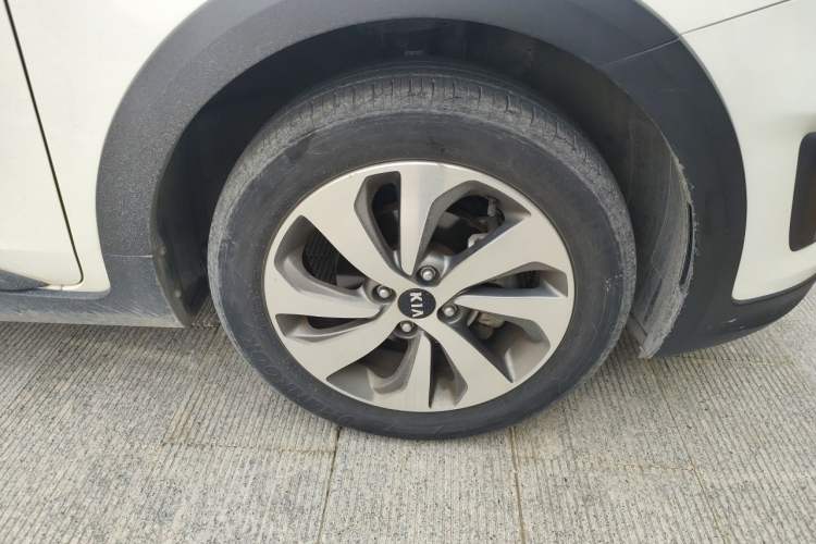 Used Kia KX Cross 2017 1.4L AT GLS Exterior 1