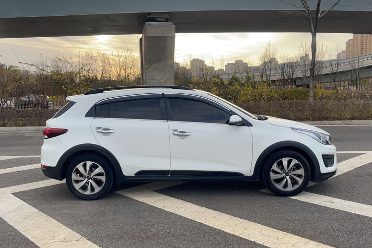 Used Kia KX Cross 2017 1.4L AT GLS Exterior 2