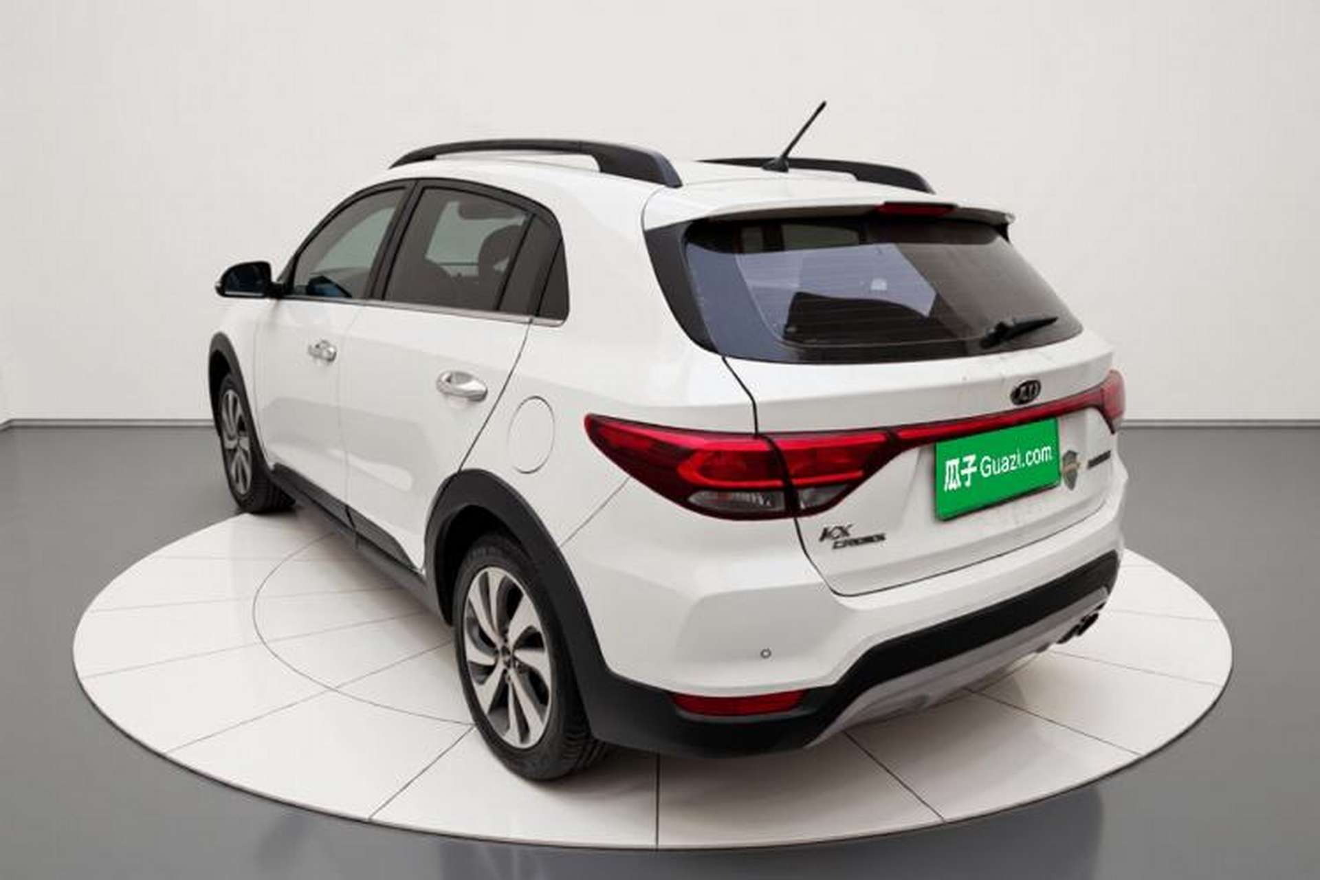 Used Kia KX Cross 2017 1.4L AT GLS Exterior 2