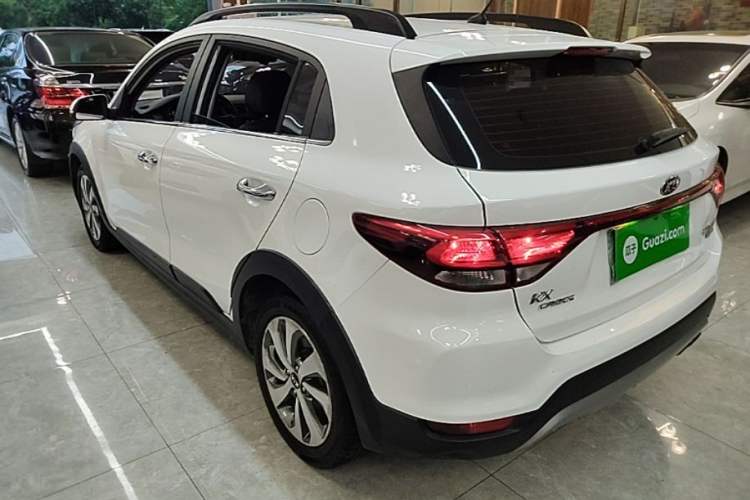 Used Kia KX Cross 2017 1.4L AT GLS Exterior 2