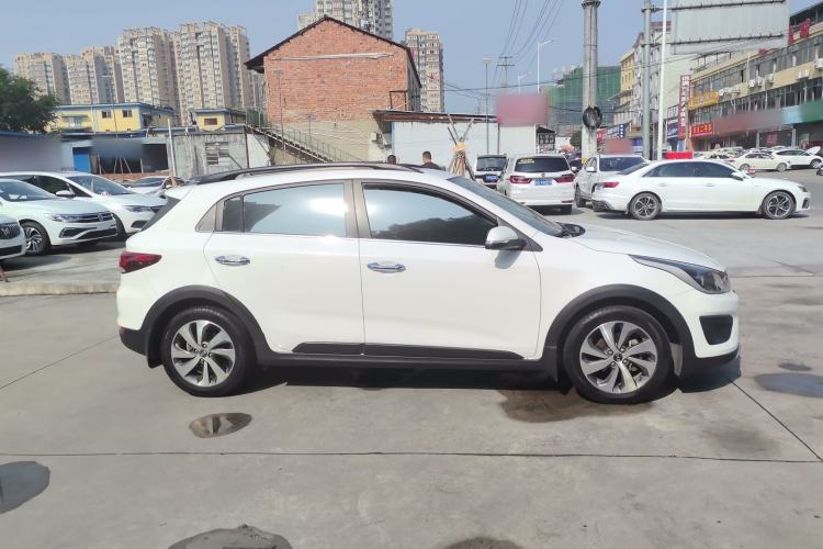 Used Kia KX Cross 2017 1.4L AT GLS Exterior 2