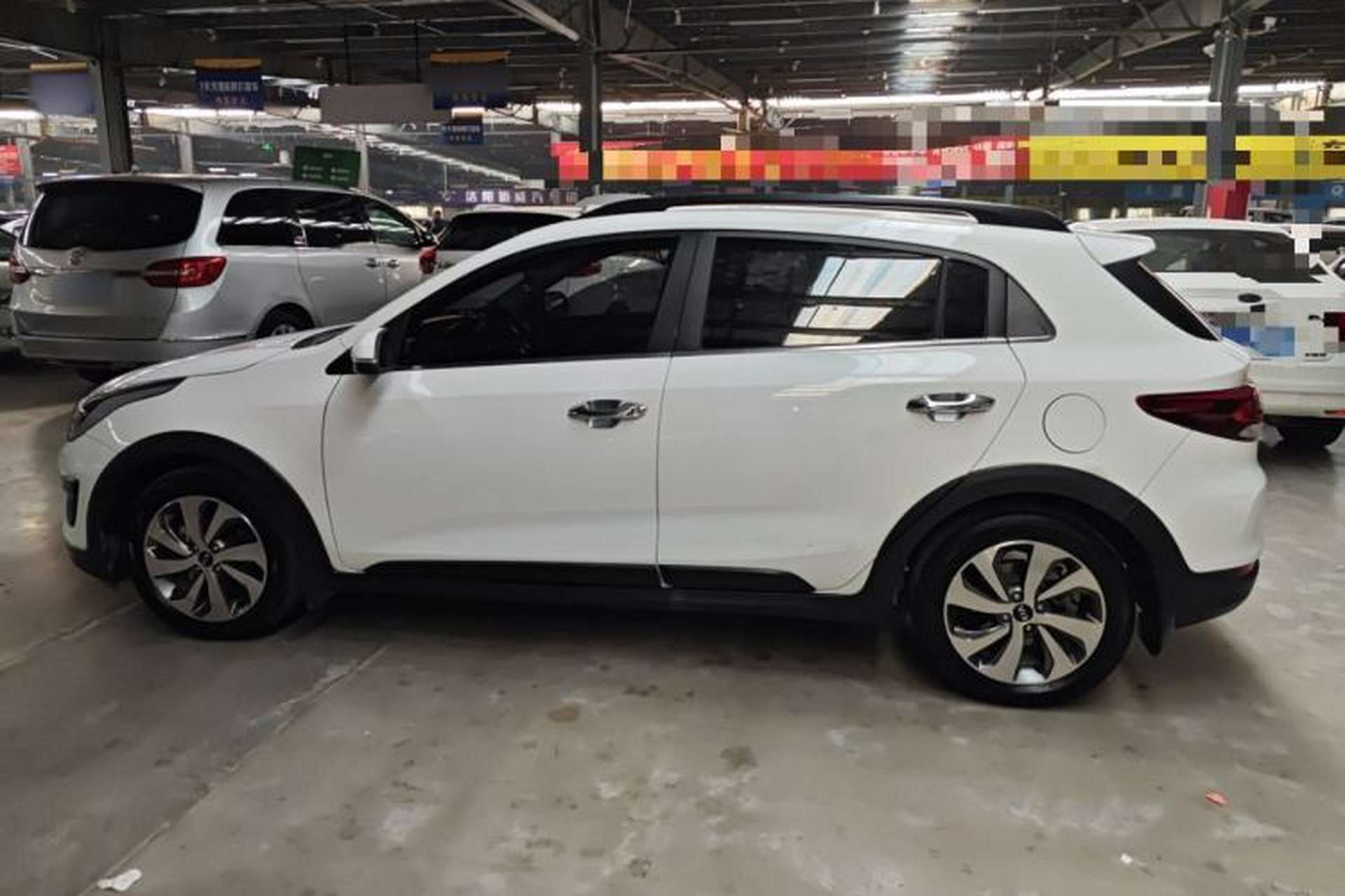 Used Kia KX Cross 2017 1.4L MT GLS Exterior 3