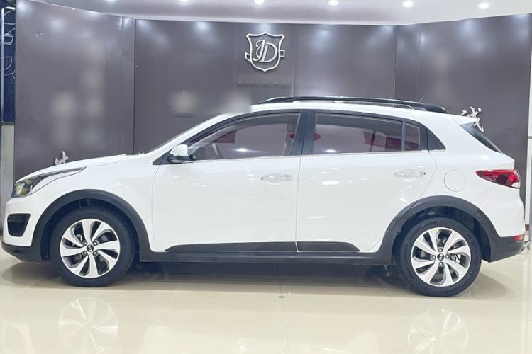 Used Kia KX Cross 2017 1.4L MT GLS Exterior 3