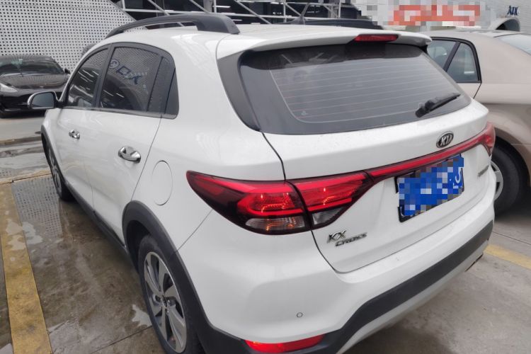 Used Kia KX Cross 2017 1.4L MT GLS Exterior 3