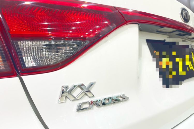 Used Kia KX Cross 2017 1.4L MT GLS Exterior 4