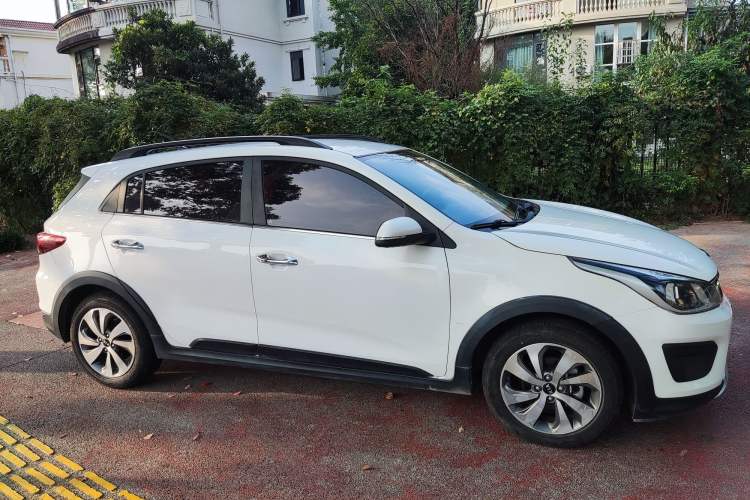 Used Kia KX Cross 2017 1.4L AT GLS Exterior 4