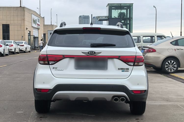 Used Kia KX Cross 2017 1.4L AT GLS Exterior 4