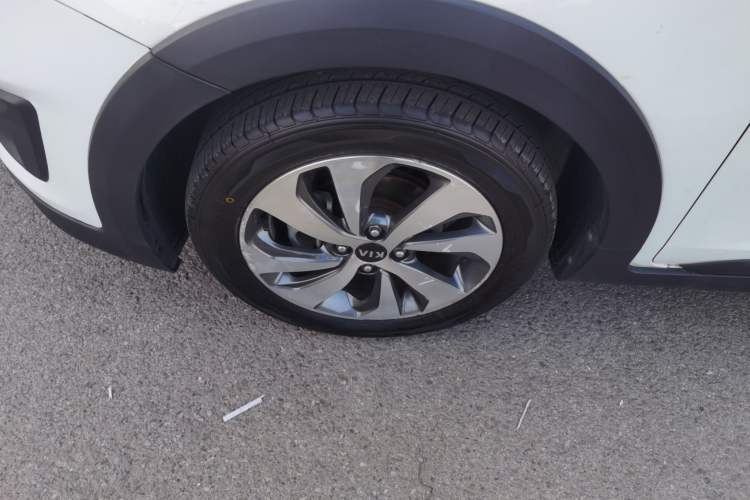 Used Kia KX Cross 2017 1.4L AT GLS Exterior 4