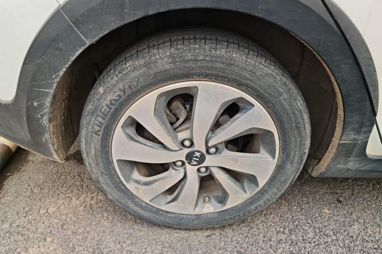 Used Kia KX Cross 2017 1.4L AT GLS Exterior 5