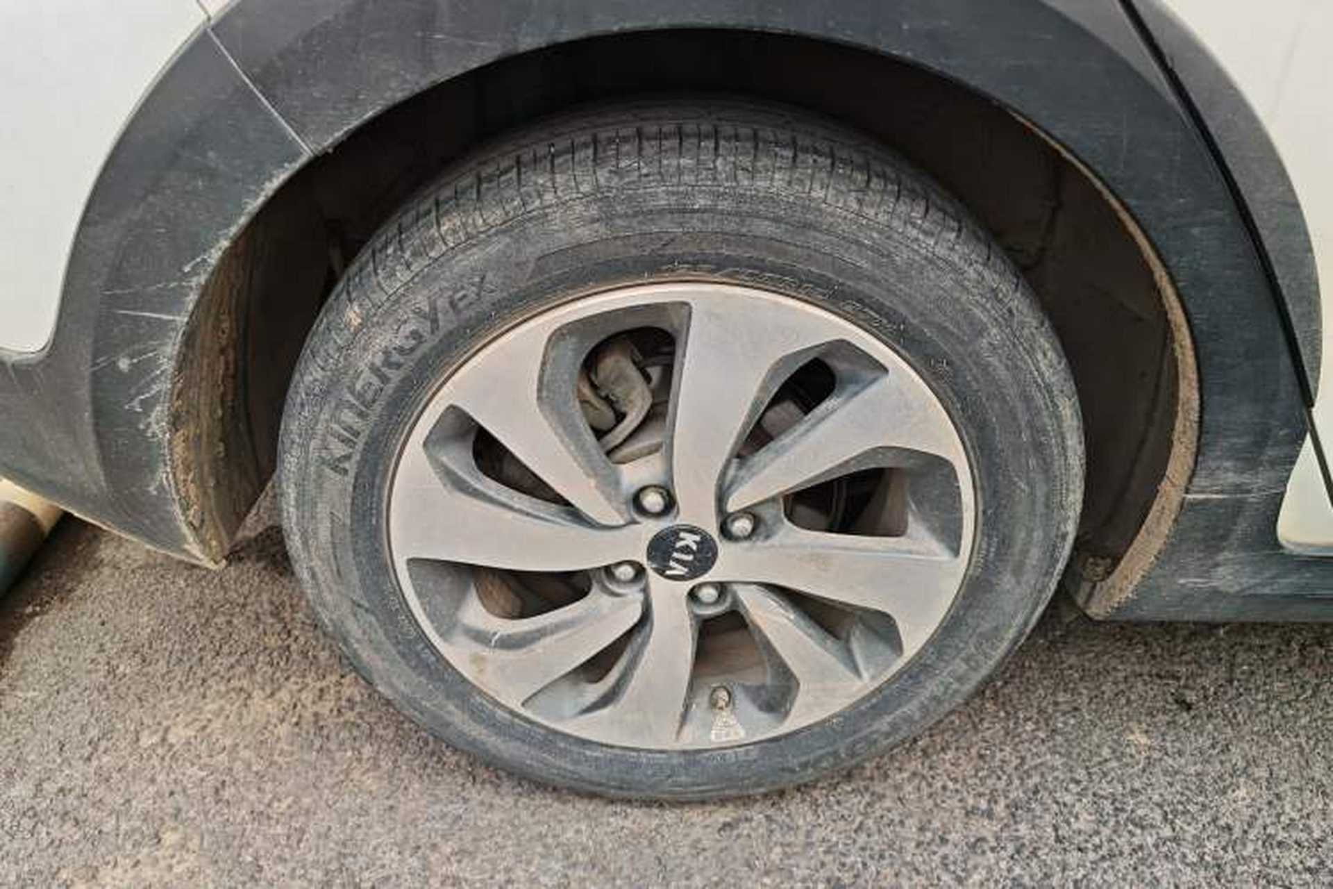 Used Kia KX Cross 2017 1.4L AT GLS Exterior 5