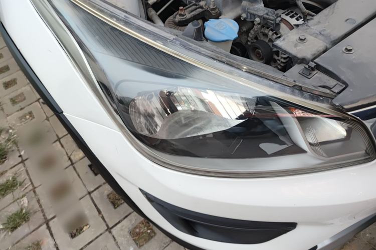 Used Kia KX Cross 2017 1.4L MT GLS Exterior 6