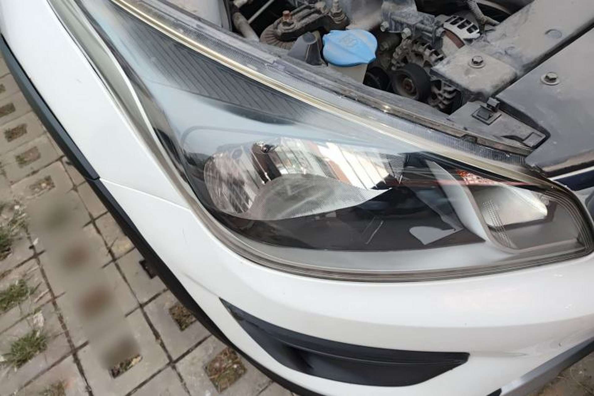 Used Kia KX Cross 2017 1.4L MT GLS Exterior 6