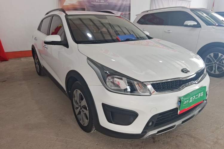 Used Kia KX Cross 2017 1.4L AT GLS Front Right 45 Deg