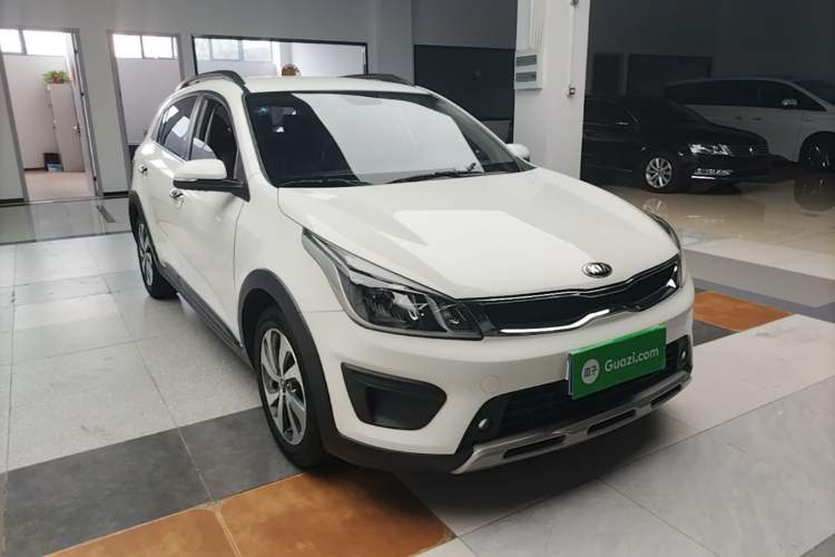 Used Kia KX Cross 2017 1.4L AT GLS Front Right 45 Deg