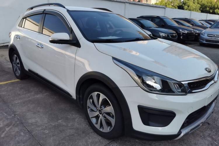 Used Kia KX Cross 2017 1.4L AT GLS Front Right 45 Deg