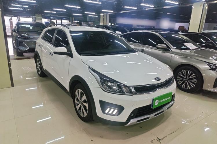 Used Kia KX Cross 2017 1.4L AT GLS Front Right 45 Deg