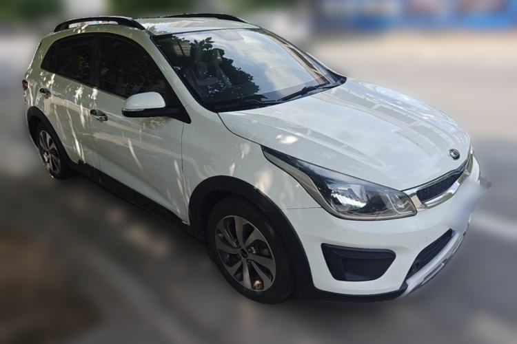 Used Kia KX Cross 2017 1.4L MT GLS Front Right 45 Deg