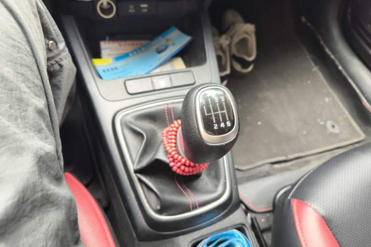 Used Kia KX Cross 2017 1.4L MT GLS Gear Lever
