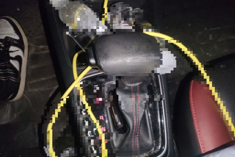 Used Kia KX Cross 2017 1.4L AT GLS Gear Lever