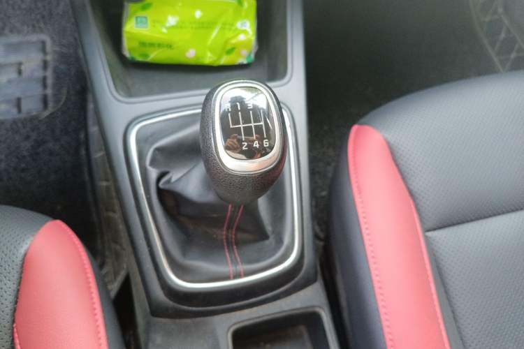 Used Kia KX Cross 2017 1.4L MT GLS Gear Lever
