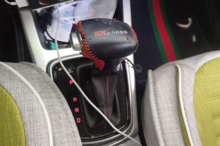 Used Kia KX Cross 2017 1.4L AT GLS Gear Lever