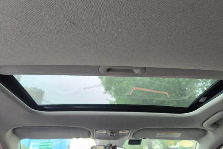 Used Kia KX Cross 2017 1.4L MT GLS Headliner