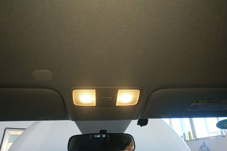 Used Kia KX Cross 2017 1.4L AT GLS Headliner