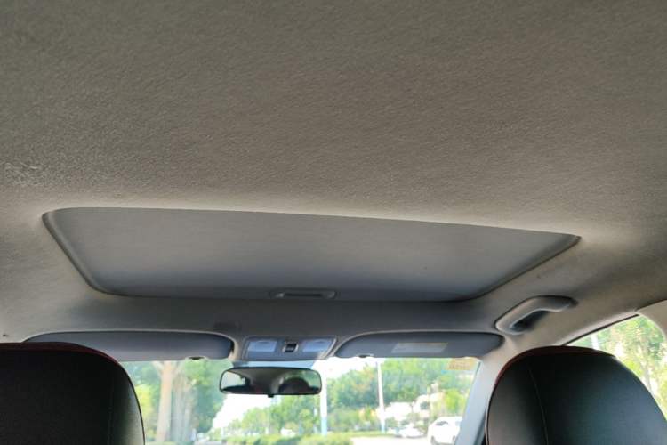 Used Kia KX Cross 2017 1.4L AT GLS Headliner