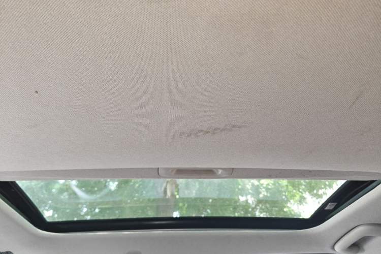 Used Kia KX Cross 2017 1.4L AT GLS Headliner