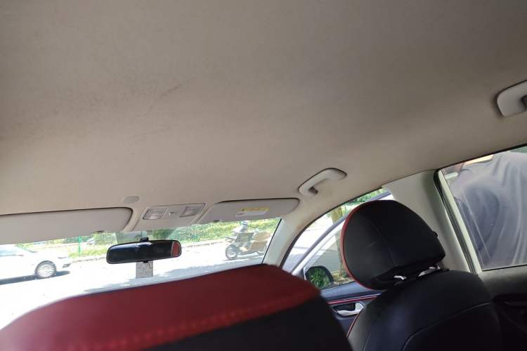 Used Kia KX Cross 2017 1.4L AT GLS Headliner
