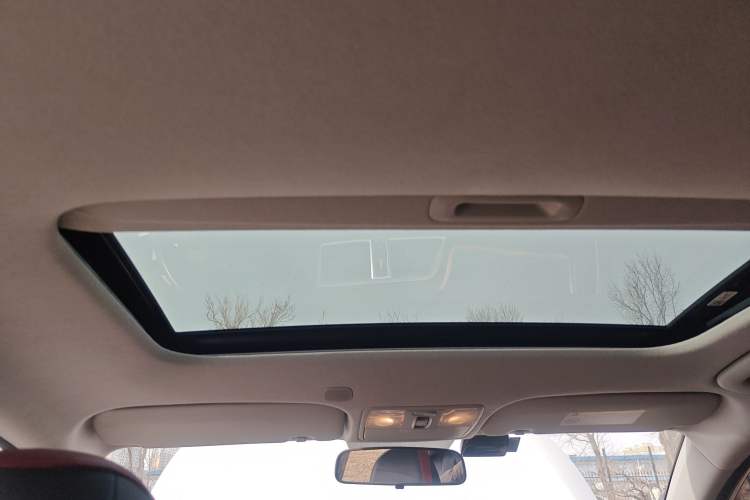 Used Kia KX Cross 2017 1.4L MT GLS Headliner