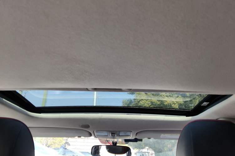 Used Kia KX Cross 2017 1.4L AT GLS Headliner