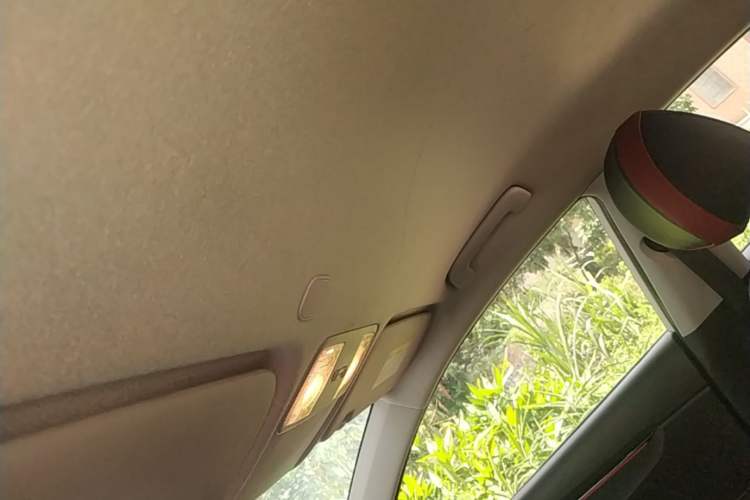 Used Kia KX Cross 2017 1.4L AT GLS Headliner