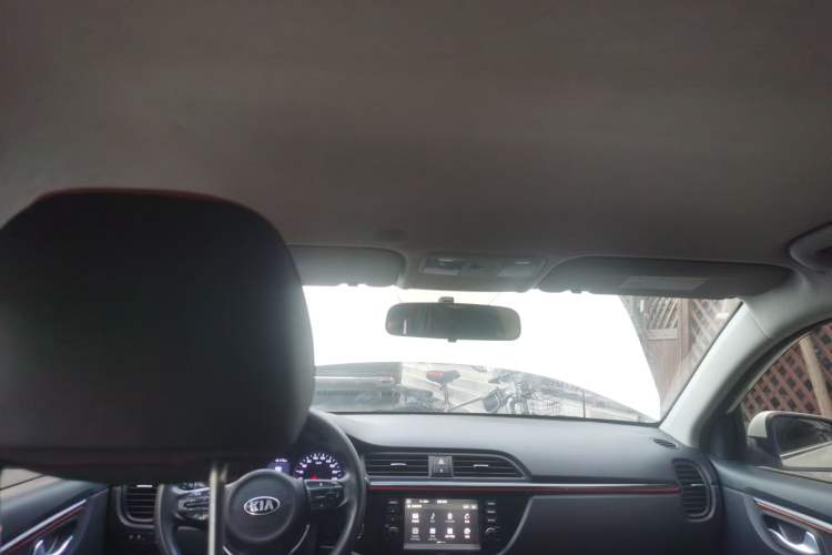 Used Kia KX Cross 2017 1.4L AT GLS Headliner