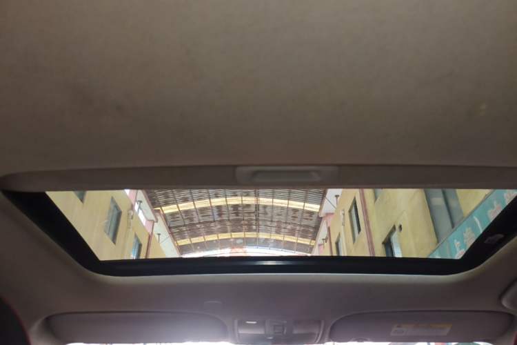 Used Kia KX Cross 2017 1.4L AT GLS Headliner